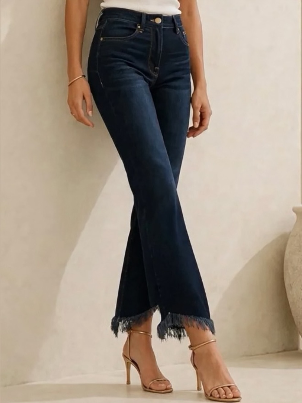 NWT FRAME Denim ‘Le Crop Mini Boot Leg Jeans w/ Shredded Hems’ in “Andover Road”